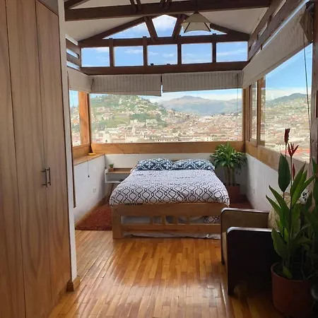Suite con vista al centro Histórico de Quito